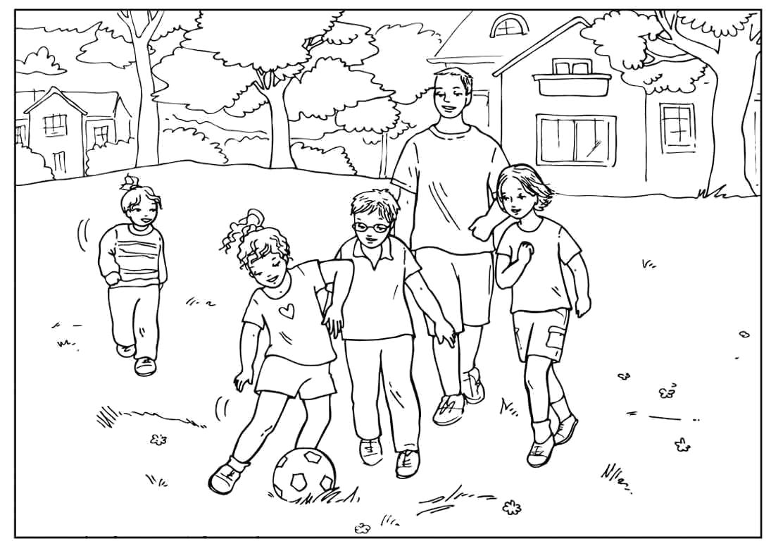 Раскраска дети играют в футбол на дворе. Скачать Лето.  Распечатать Лето